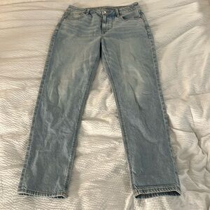 American Eagle size 8 regular women’s mom jeans